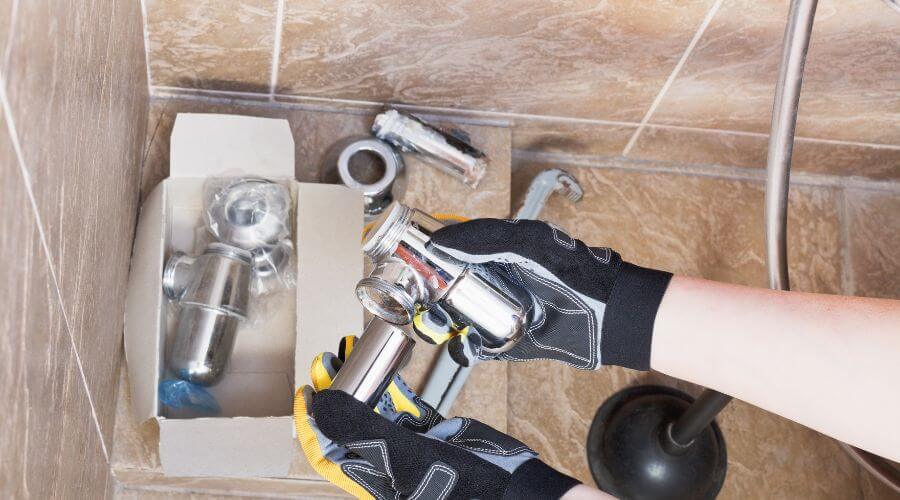 Expert Emergency Roof Repairs services in Lehigh Acres, FL